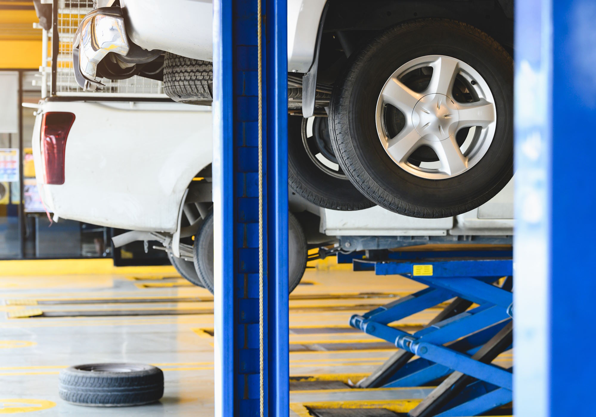 Car Repair Lifts Mike's Auto Service in Newington, CT